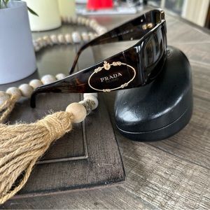 Prada sunglasses SPR 10H tortoiseshell